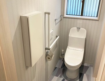 トイレリフォーム～二方向出入口で使いやすいトイレ